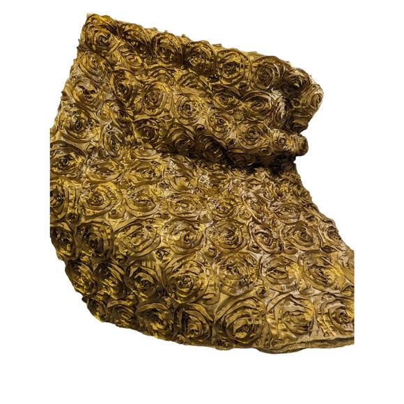 NWOT! COPPER SHIMMER RIBBON FLORAL EMBROIDERED TABLECLOTH, THROW! RAISED FINISH! - Picture 7 of 10